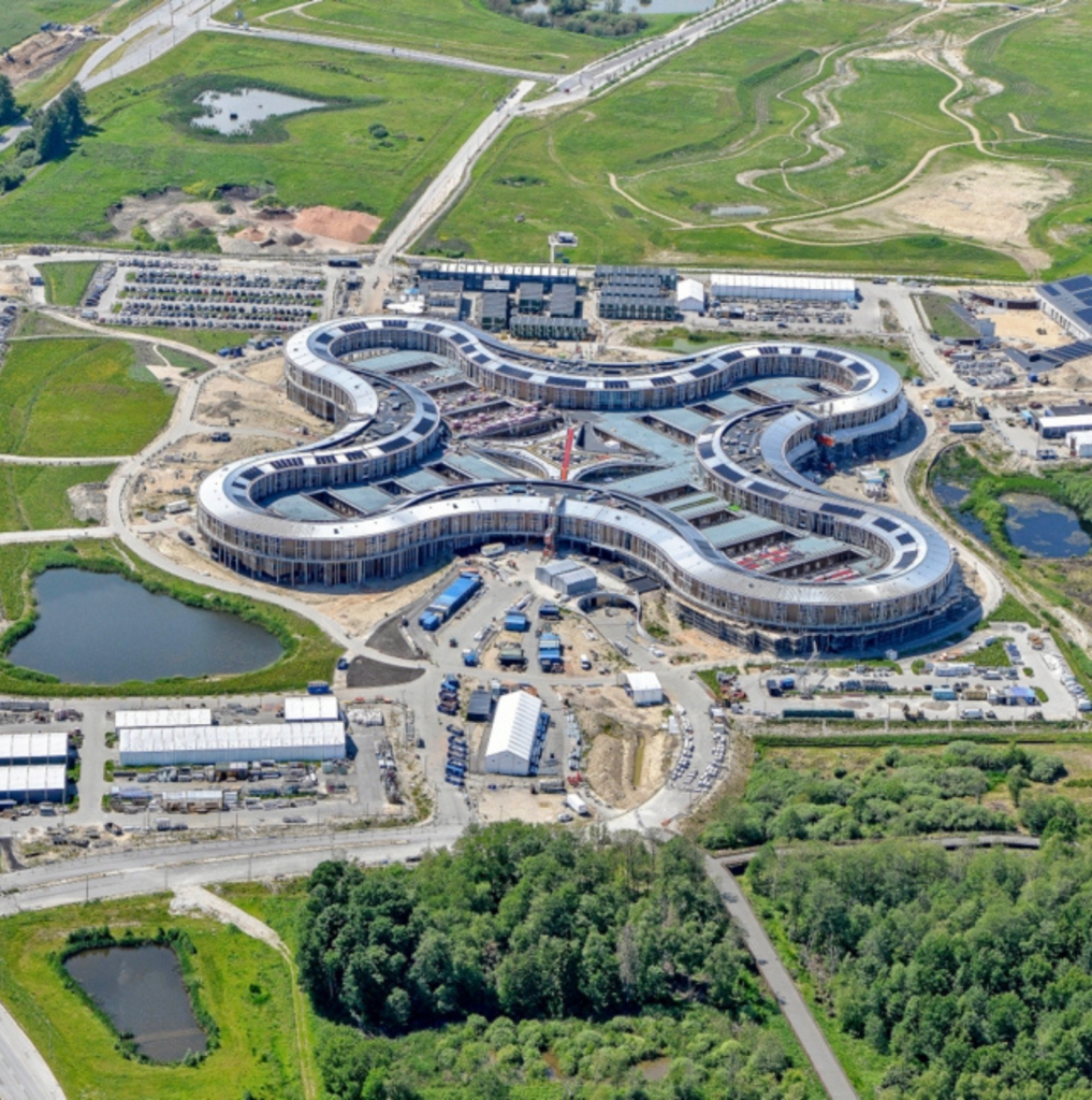 5.1 MW plant for hospital cooling and district heating